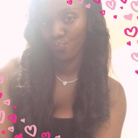 Meet your Posher, Adaysia - Picture 1 of 1